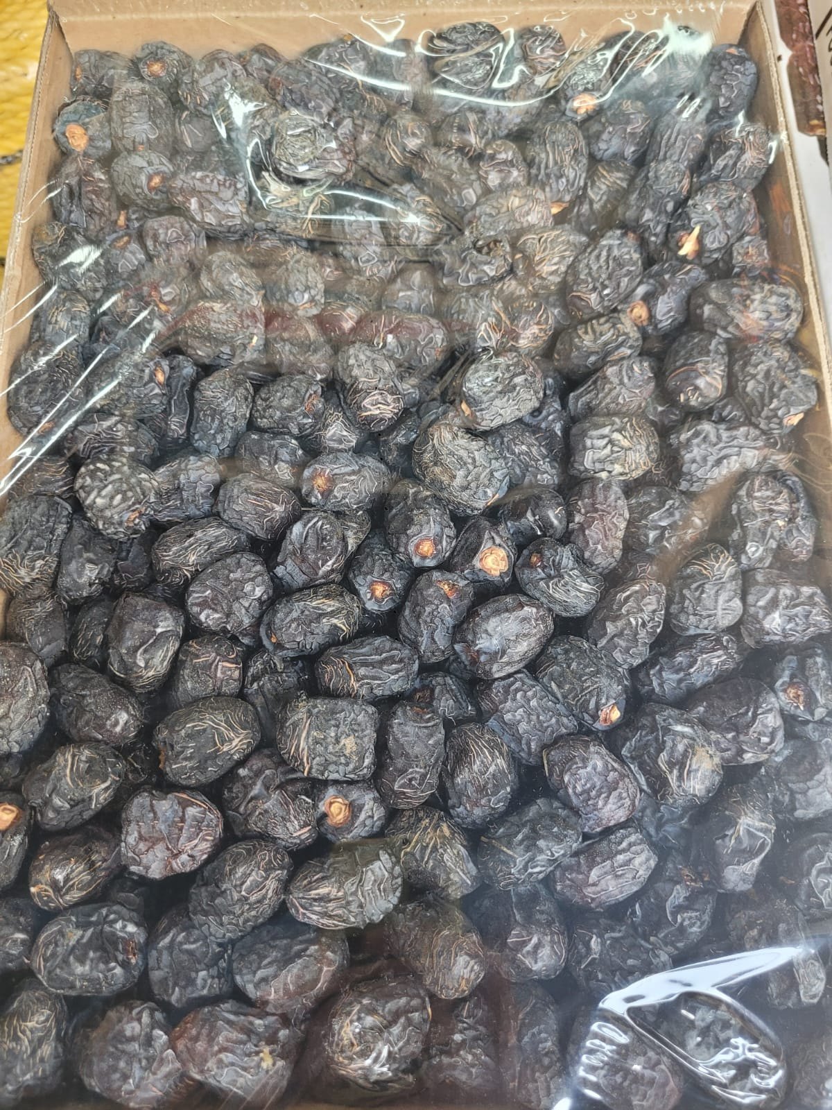 Ajwa Jumbo Premium Dates – Fresh & Natural
