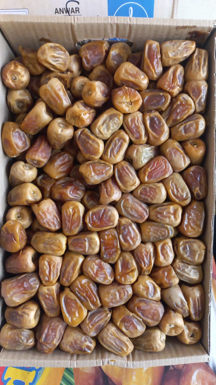 Premium Saudi Sukri Dates – Fresh, Soft & Caramel Sweet